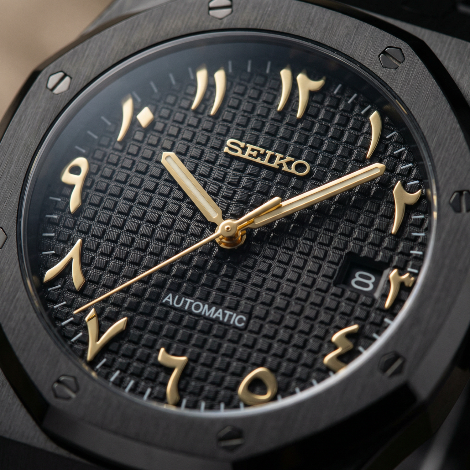 Royal Seikoak - Arabic Black Edition