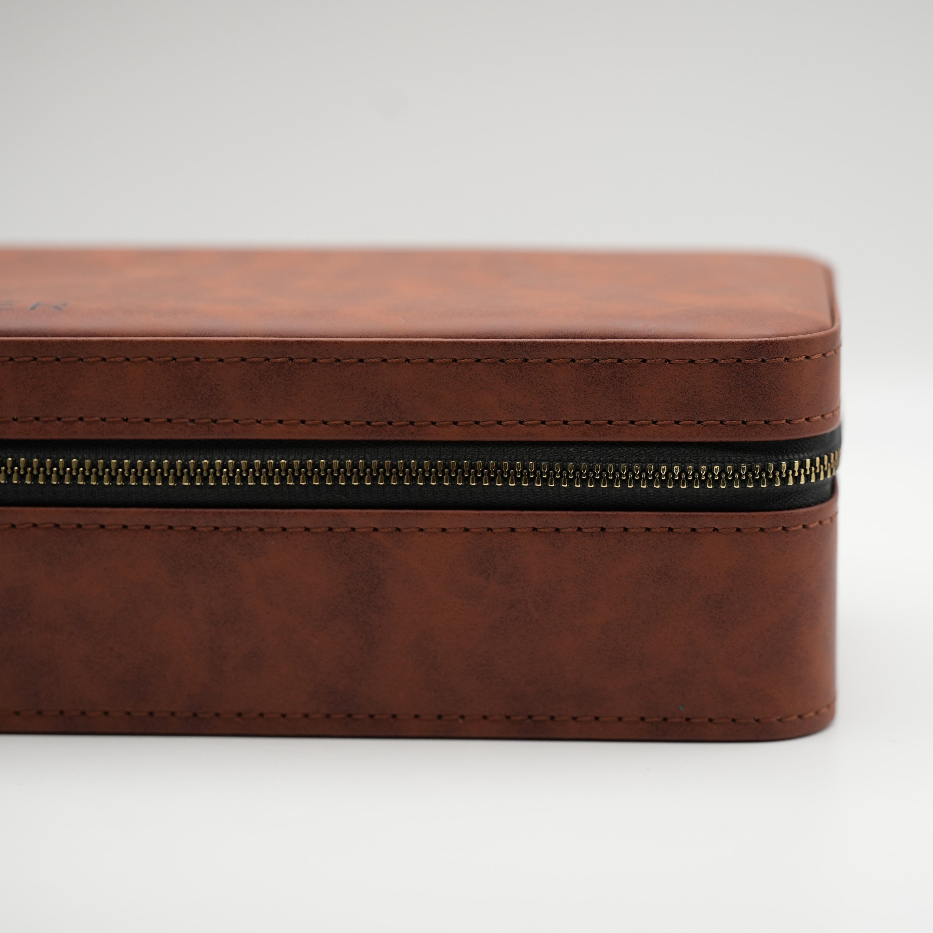 Orliér VaultCase – 6 Slots