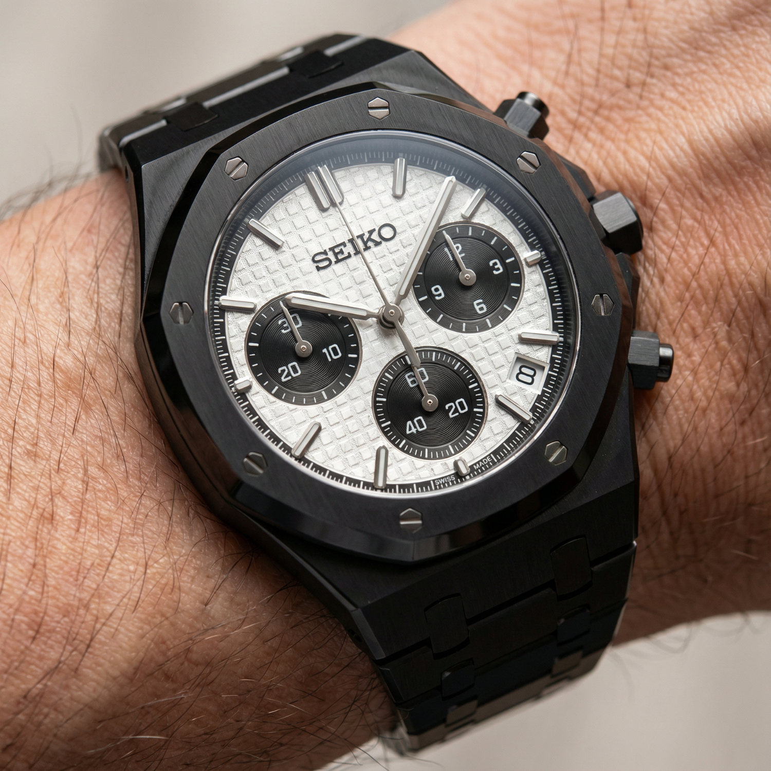 Royal Seikoak - Chrono Black Edition Panda