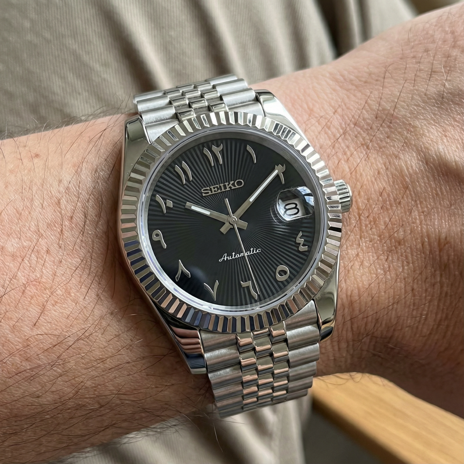 SeikoJust - Arabic Black