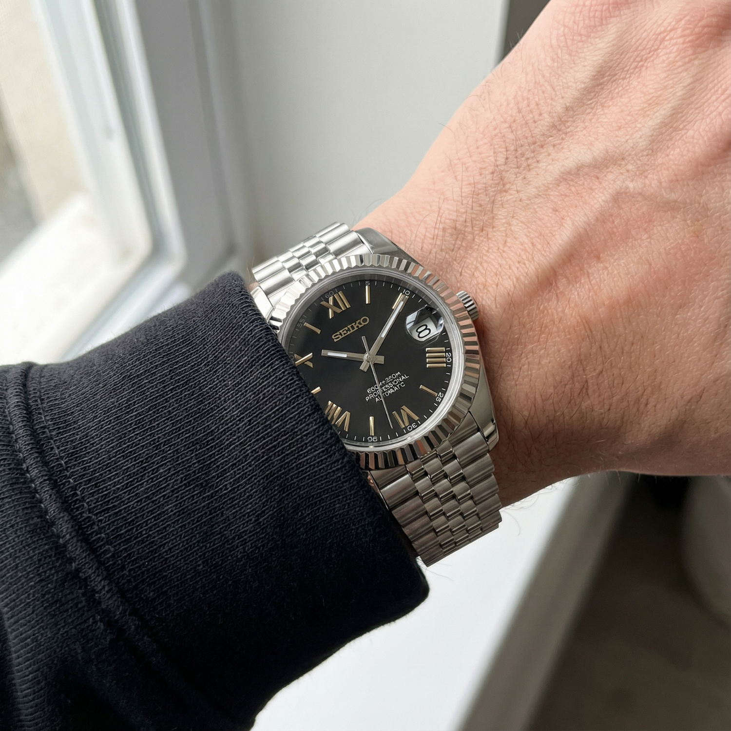 SeikoJust - Roman Gold Black