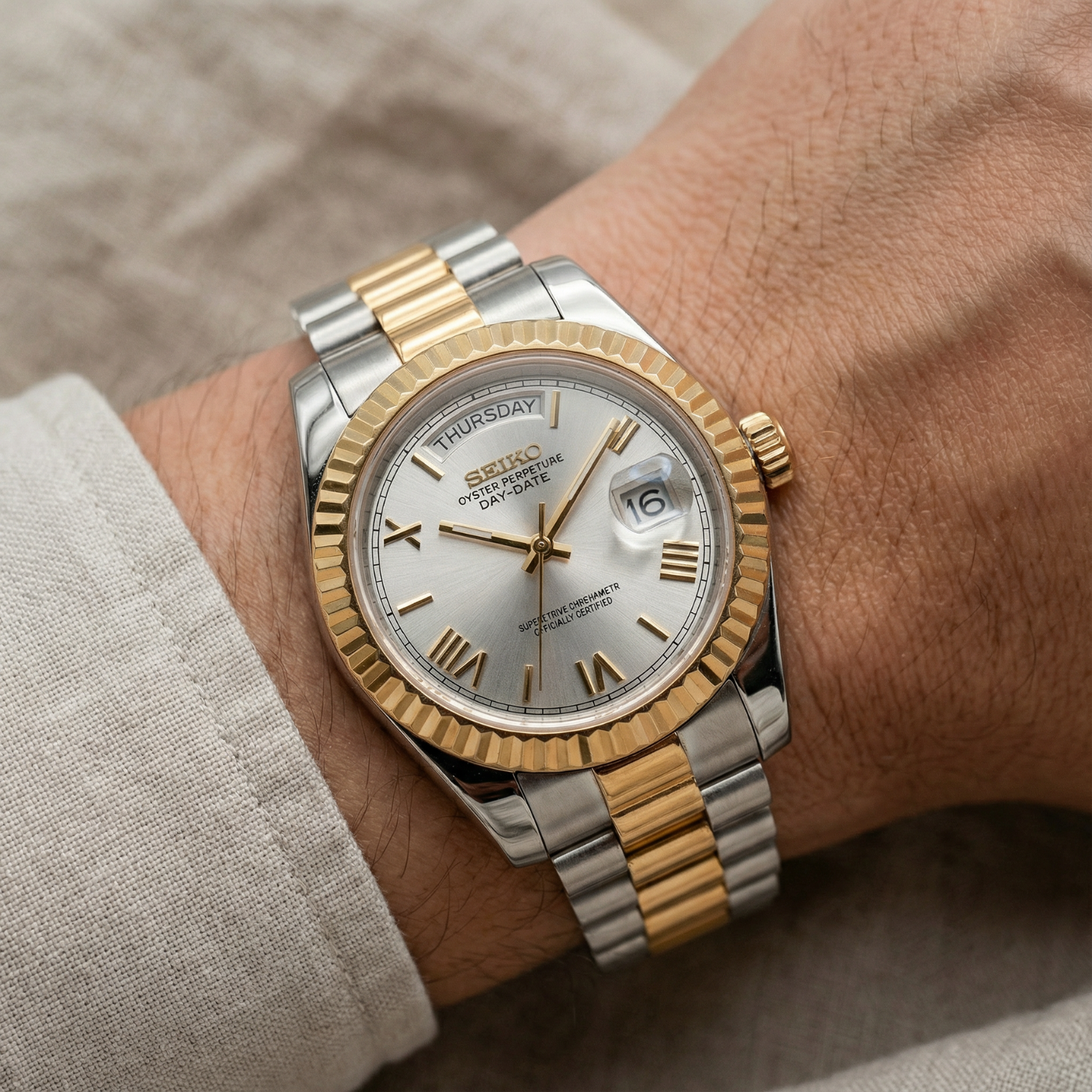 SeikoDate - Roman Silver Gold