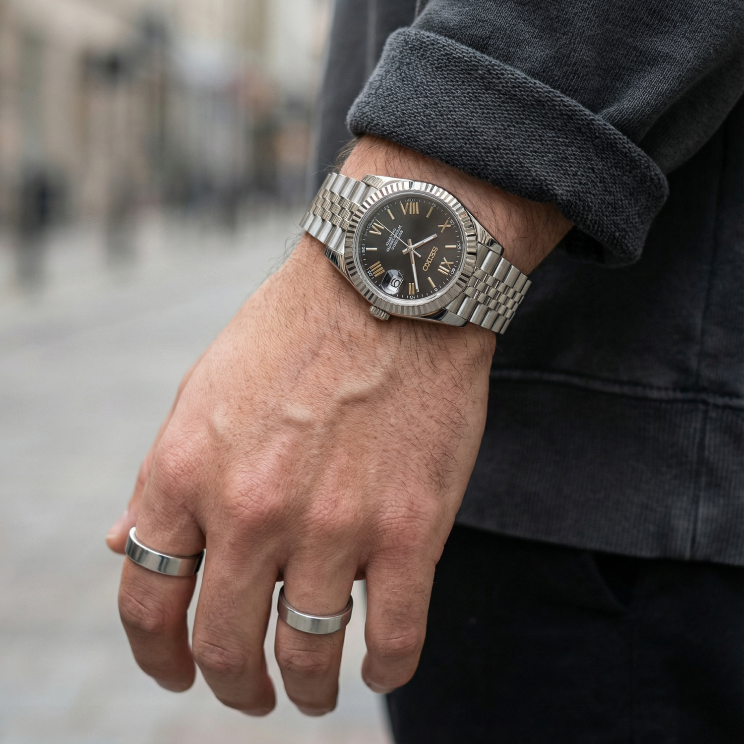 SeikoJust - Roman Gold Black